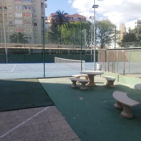 Parque Iv Solo Familias Serviplaya ガンディア